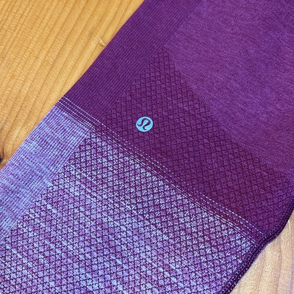 LULULEMON 6 Seamlessly Street Crop Heathered Dashing Purple Ombre - Picture 3 of 8